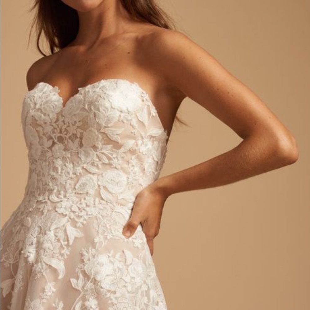 Ti Adora Phillipa Wedding Gown - Picture 2 of 8